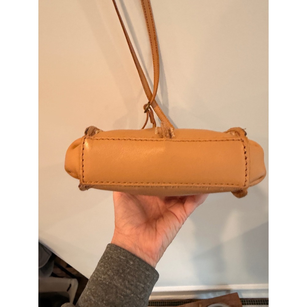 The Sak Leather Crossbody Bag Tan Whipstitch Boho Small Bucket Purse - Picture 5 of 6